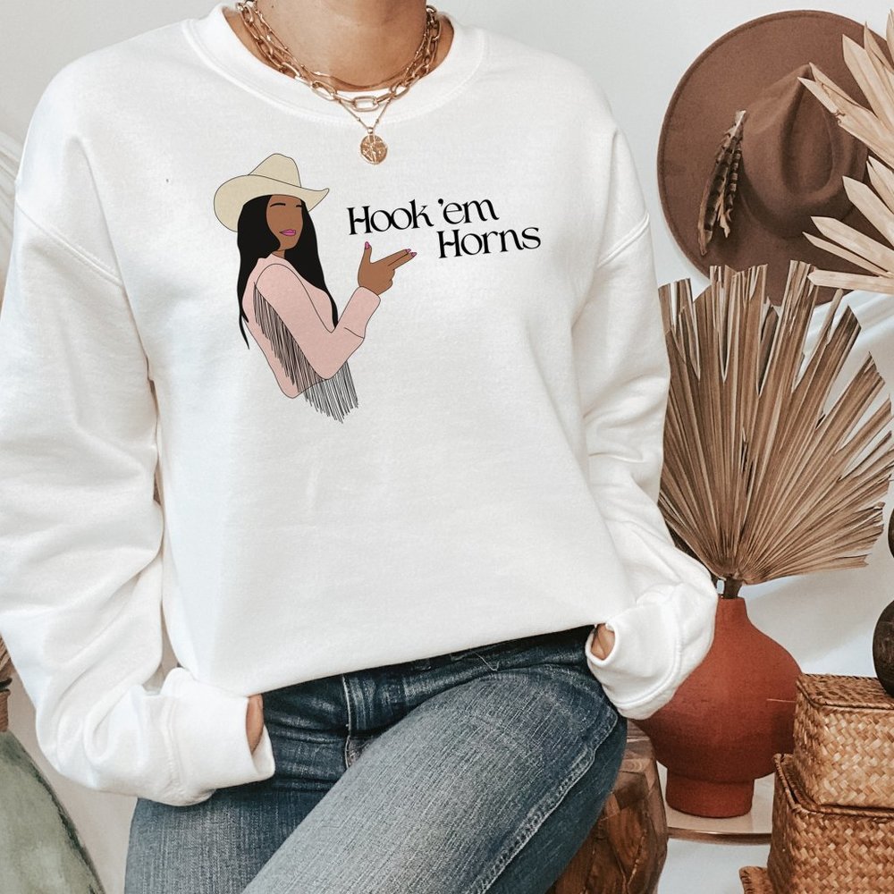 Hook 'em Horn Cowgirl Western Sweatshirt - Picture 1 of 5
